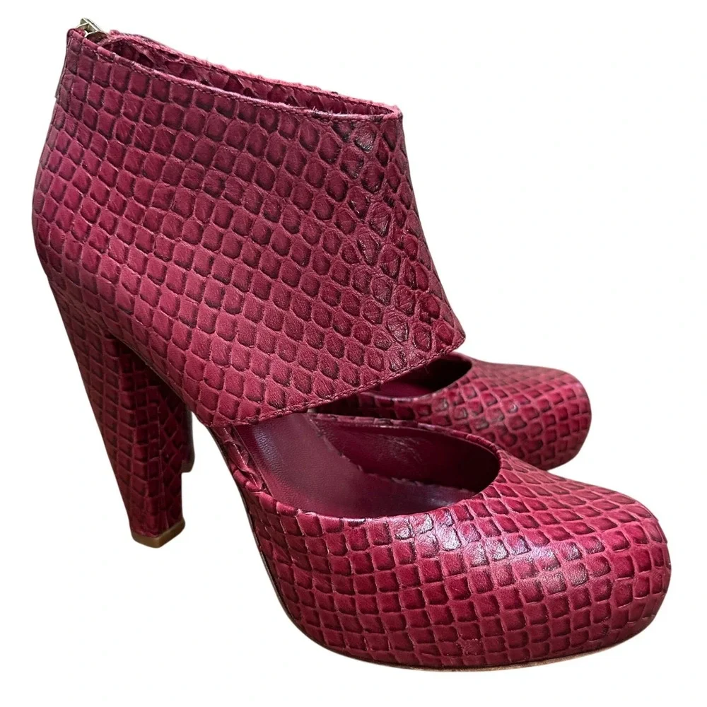 Loeffler Randall Burgundy Snakeskin‎ Embossed Leather Shooties Heels Size 6.5B